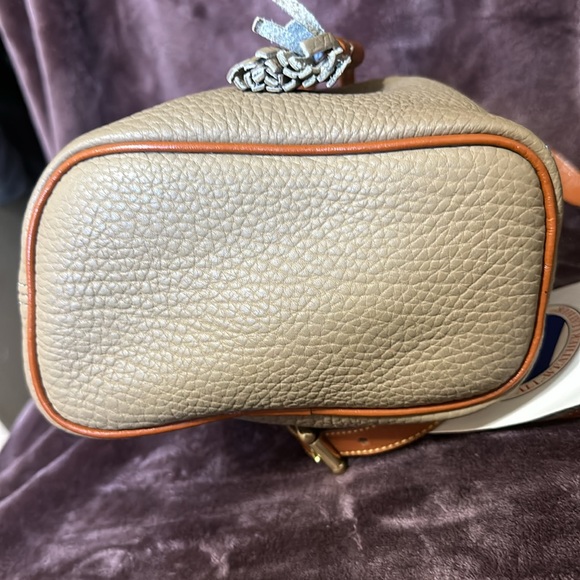 Vintage Dooney & Bourke Mini drawstring. R134 in Taupe. - Picture 5 of 10